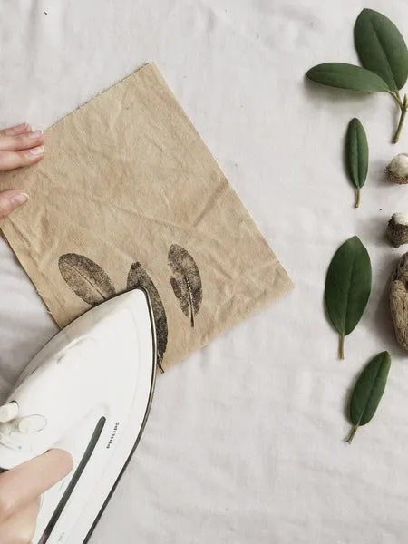 Painting leaves with textile paint