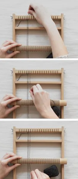Stretching warp thread between the two beams