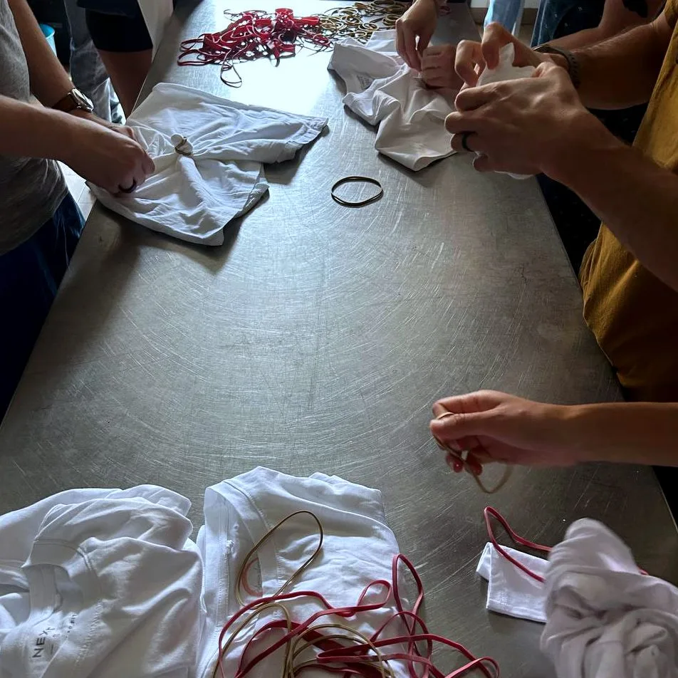 Team-day dyeing activation